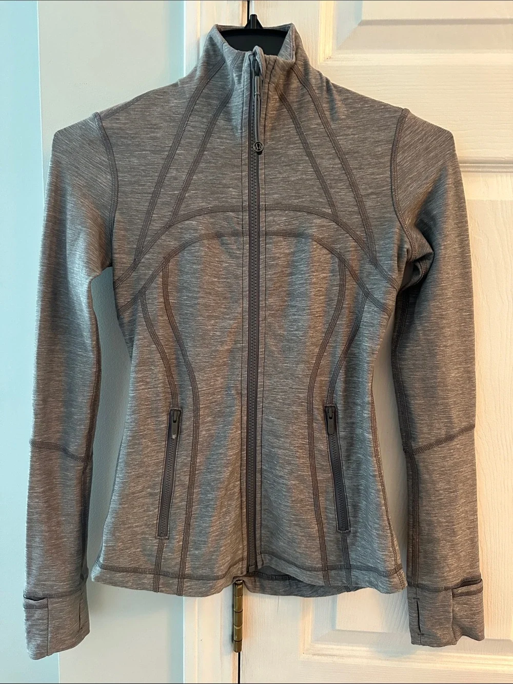 Lululemon Define Jacket in Heather Gray- the perfect Performance Fabric- Size 2